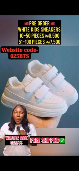 SCHOOL SNEAKERS - 025BTS